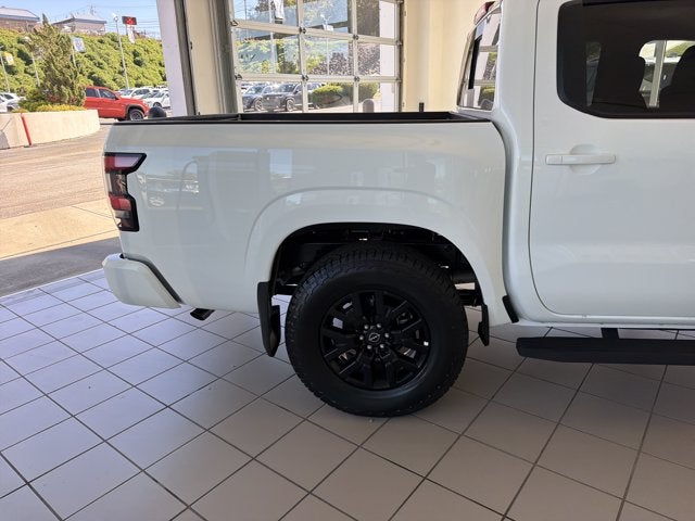 2027 Nissan Frontier SV