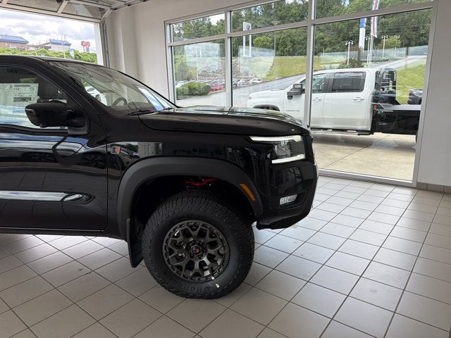 2026 Nissan Frontier PRO-4X w/R Package