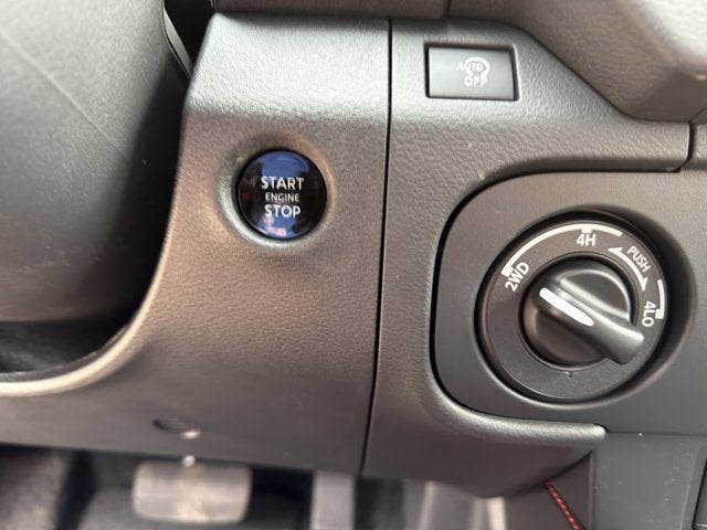 2026 Nissan Frontier PRO-4X w/R Package