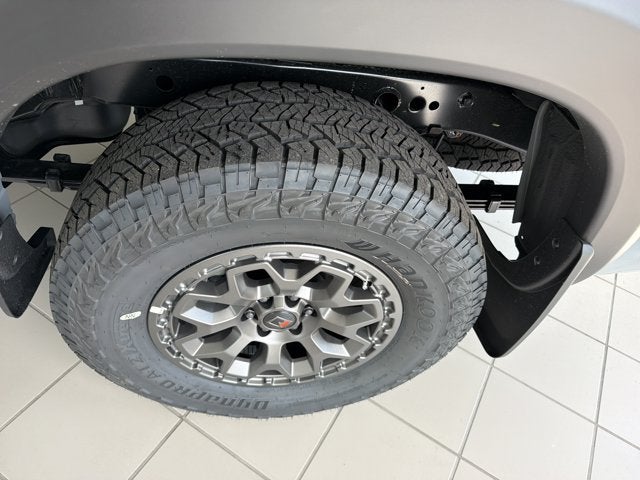 2026 Nissan Frontier PRO-4X w/R Package
