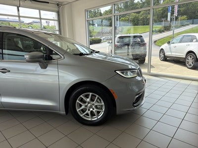 2021 Chrysler Pacifica Touring L