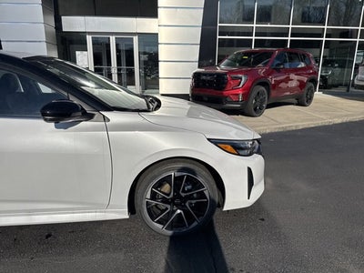 2025 Nissan Sentra SR