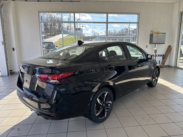 2025 Nissan Versa SR