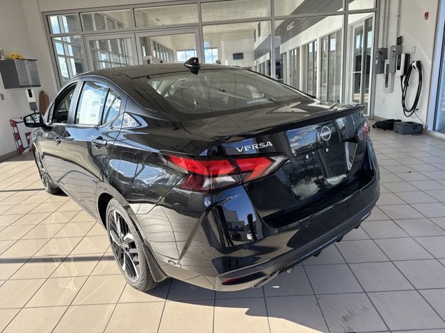 2025 Nissan Versa SR