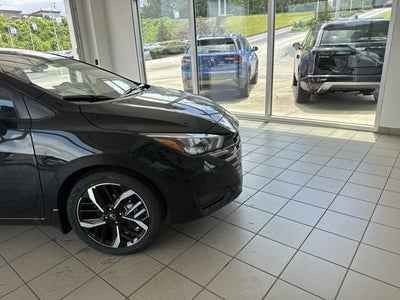 2025 Nissan Versa SR