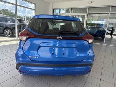 2025 Nissan Kicks Play S