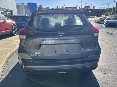 2025 Nissan Kicks Play S