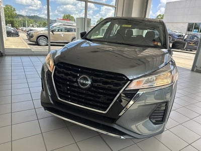 2025 Nissan Kicks Play S