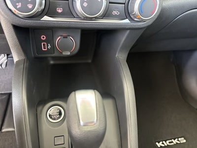 2025 Nissan Kicks Play S