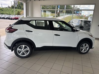2025 Nissan Kicks Play S