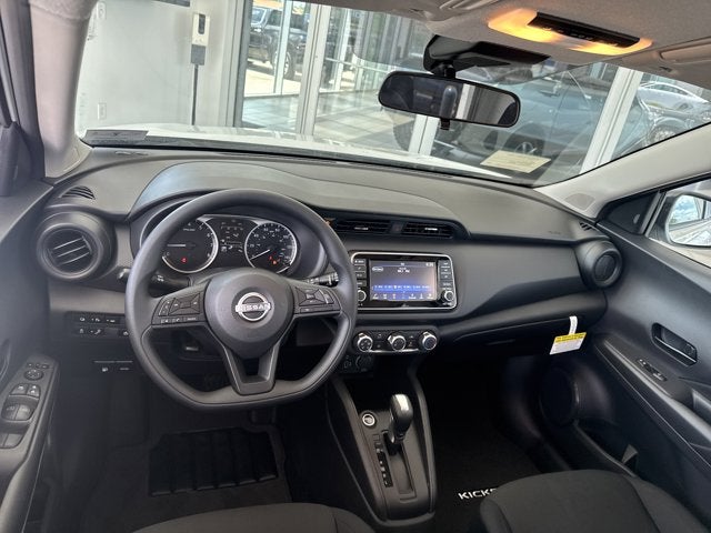 2025 Nissan Kicks Play S