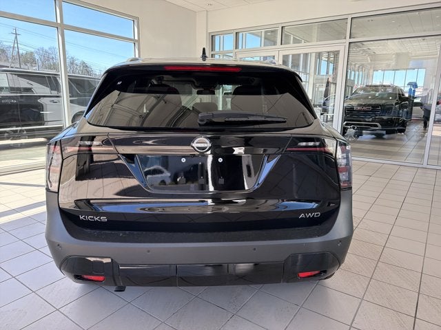 2026 Nissan Kicks SV