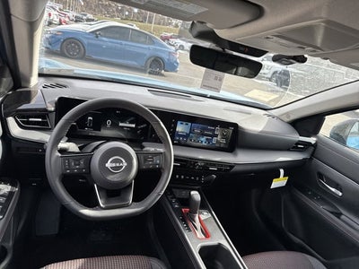 2025 Nissan Kicks SR