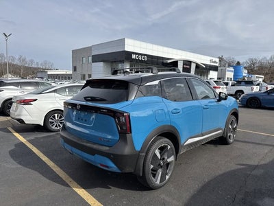 2025 Nissan Kicks SR