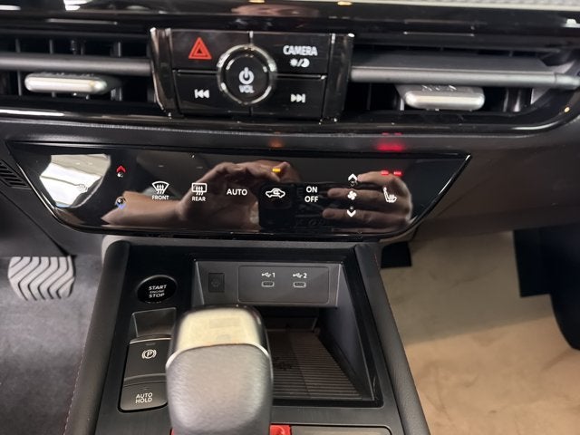 2027 Nissan Kicks SR