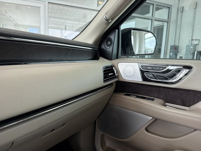 2021 Lincoln Navigator L Reserve