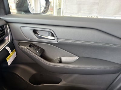 2027 Nissan Rogue DARK ARMOR