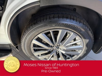 2023 Nissan Pathfinder SL