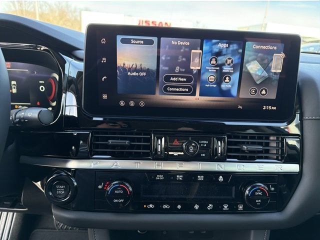 2026 Nissan Pathfinder SL