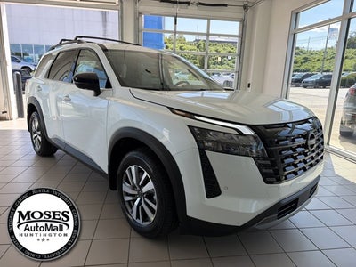 2026 Nissan Pathfinder SL