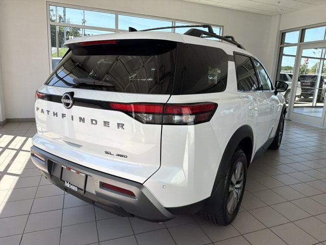 2026 Nissan Pathfinder SL