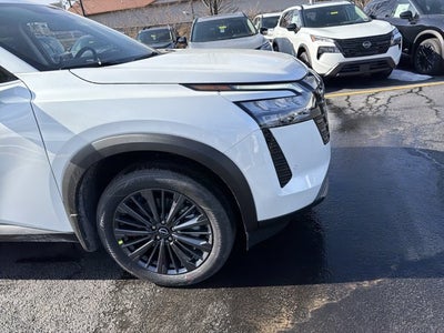 2026 Nissan Pathfinder SL