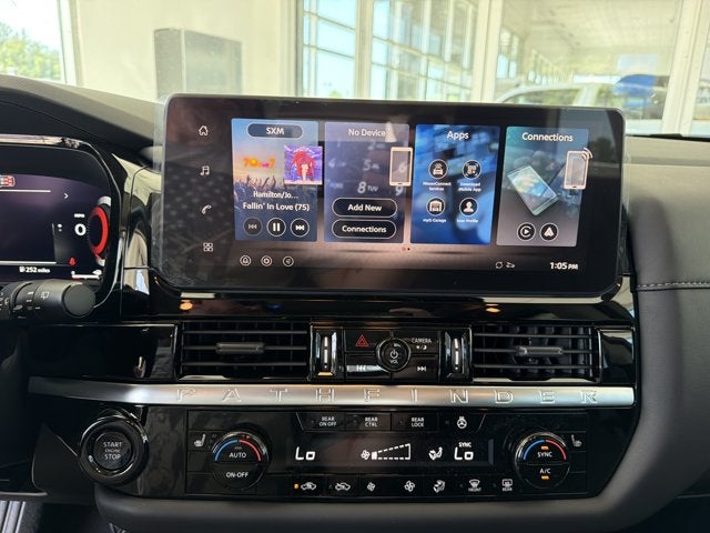 2026 Nissan Pathfinder SL