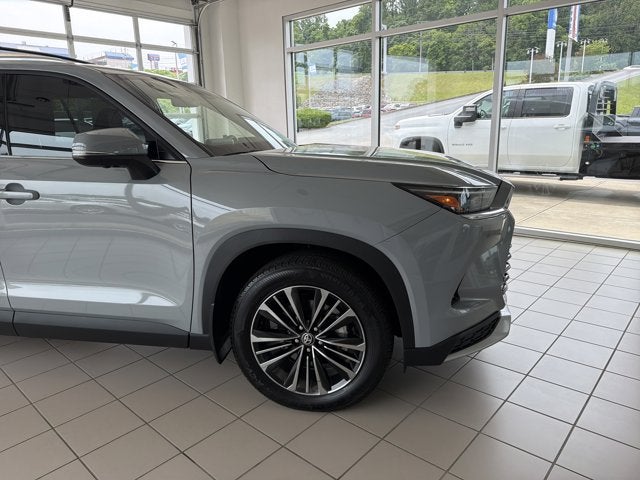 2025 Toyota Grand Highlander PLATINUM