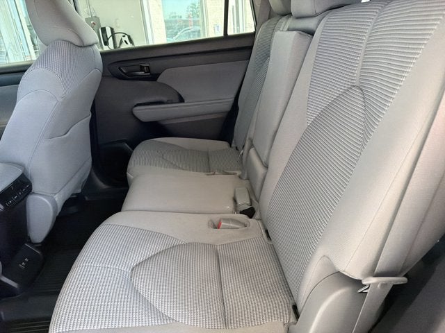 2020 Toyota Highlander LE