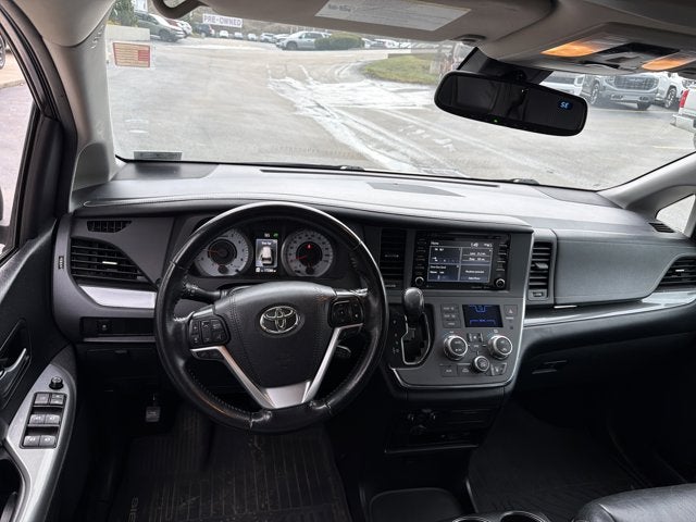 2018 Toyota Sienna BASE