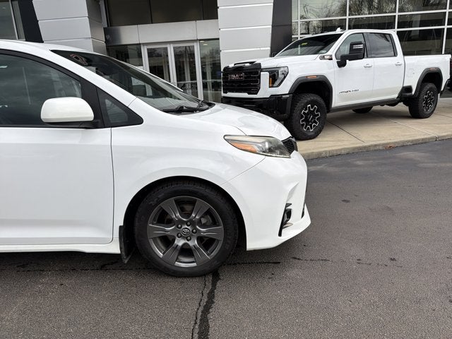 2018 Toyota Sienna BASE