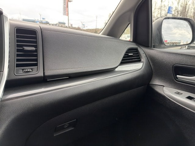 2018 Toyota Sienna BASE