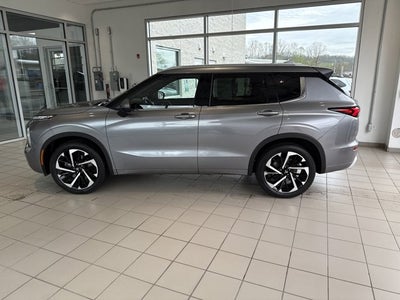 2022 Mitsubishi Outlander SEL Launch Edition